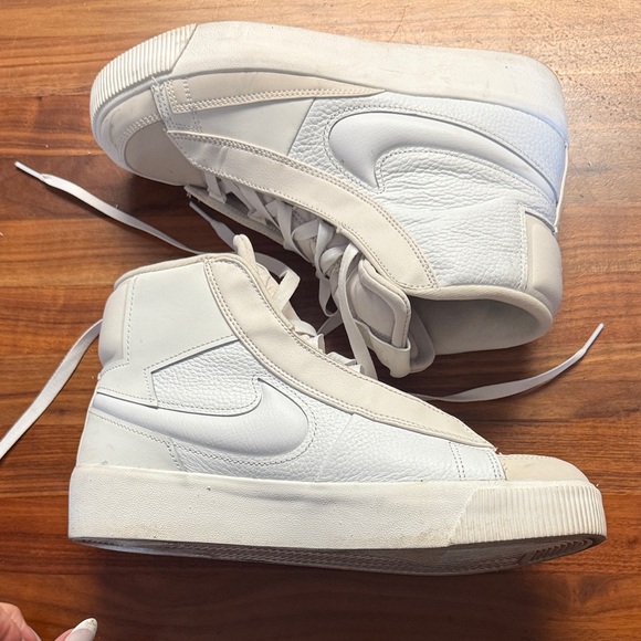 Nike White High-Top Sneakers Women’s 10/Mens 8 - Picture 5 of 12